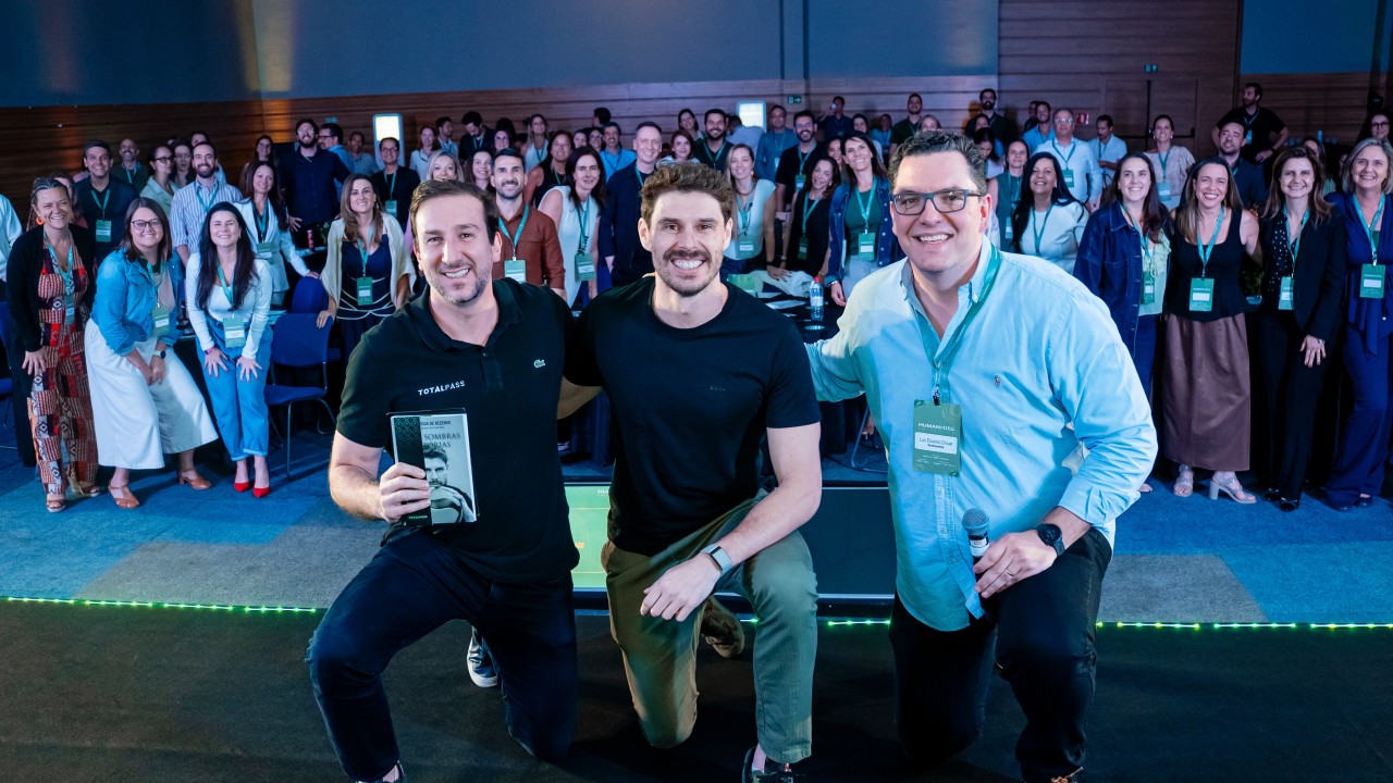 Liderança, saúde mental e coletivo: lições de Bruninho sobre alta performance e conexão em equipe.